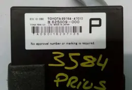 625009000 блок управления Toyota Prius (XW50) 2008