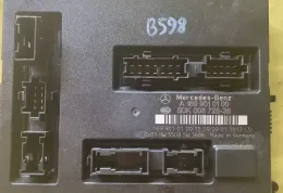 A1699010100 блок запобіжників Mercedes-Benz B W245 2009