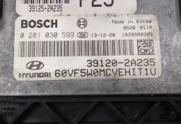 281030599 блок управления двигателем Hyundai i40 2013