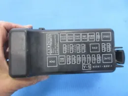 82661B2011 Daihatsu fuse control box