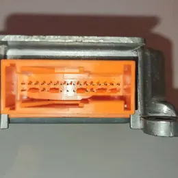 32960512 блок управления AirBag (SRS) Volkswagen Transporter - Caravelle T4 2001