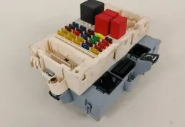 51755127 блок предохранителей Fiat Stilo 2004