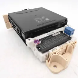 3677580P40 блок предохранителей Suzuki