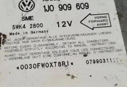 079903111 блок управління AirBag (SRS) Volkswagen Golf IV 2000