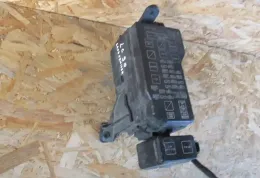 8266160030 Fuse box control unit Toyota Land Cruiser (HDJ90) 1996