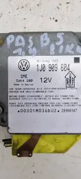 28980307 блок управления AirBag (SRS) Volkswagen PASSAT B5 1999