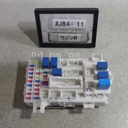 3678072MQ0 блок предохранителей Suzuki