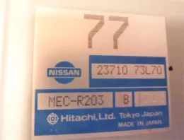 2371073L70 блок управления двигателем Nissan
