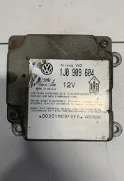 5WK4286 блок управления AirBag (SRS) Volkswagen PASSAT B5 1999