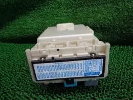 8273052360 блок запобіжників до Toyota