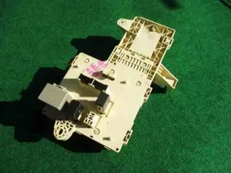 8273153010 Toyota fuse control box