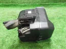 82661B2250 Daihatsu Move fuse control box