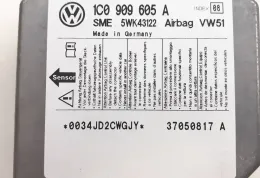 37050817A блок управління AirBag (SRS) Volkswagen Transporter - Caravelle T5 2006