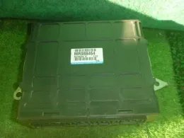MR988464 блок управления двигателем Mitsubishi