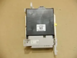 8922052011 блок запобіжників до Toyota