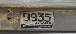 E2T33480 блок управления ECU Mitsubishi Colt 1989