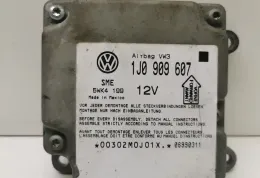 00302M0J01X блок управління AirBag (SRS) Volkswagen PASSAT B5 2000