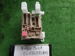 8273020720 блок запобіжників до Toyota Premio