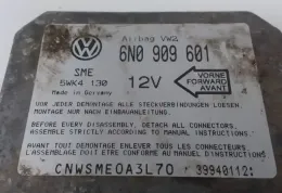 39940112 блок управления AirBag (SRS) Volkswagen PASSAT B4 1995