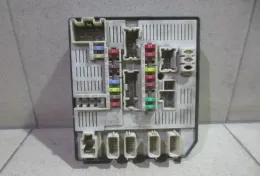 Блок предохранителей Renault Laguna 3 2007-2015