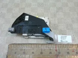 8273058051 Toyota Alphard fuse control box