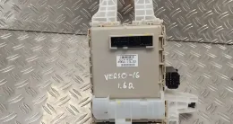 827300FA00 Fuse box control unit Toyota Verso 2016