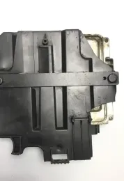 52100035 блок управления ECU Toyota Yaris 2005