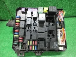 8501A782 Mitsubishi Delica, d5 fuse control box