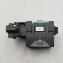 89221B1020 блок предохранителей Toyota