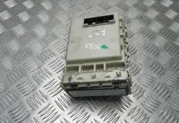8273005K00 Fuse box control unit Toyota Avensis T270 2017