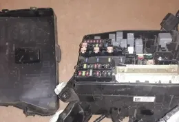 8266205290 Fuse box control unit Toyota Avensis T270 2016