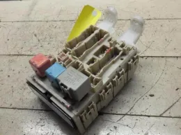 8273026061 Toyota Hiace fuse control box