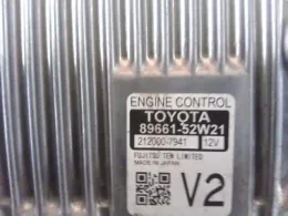 2120007941 блок управления двигателем Toyota