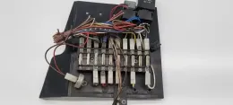 4DM00339001 блок предохранителей Mercedes-Benz 307