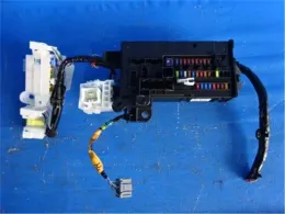 82600B2A40 Daihatsu Mira, es fuse control box