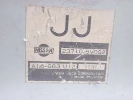 237105V002 блок управления двигателем Nissan