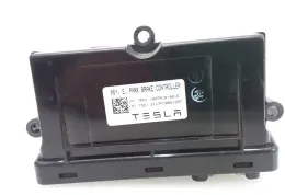 2117FO001607 блок управления тормозами Tesla Model S 2020