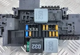 50W211F03 блок запобіжників Mercedes-Benz C W205 2016