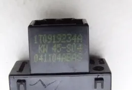1T0919234A блок управления AirBag (SRS) Volkswagen Touran I 2004