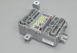 TL4E311FH блок предохранителей Honda Accord 2009
