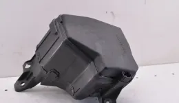 821110U620 Fuse box control unit Toyota Yaris 2012