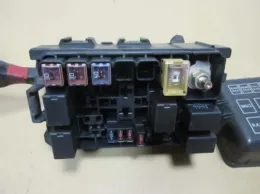 8266187405 блок запобіжників до Daihatsu
