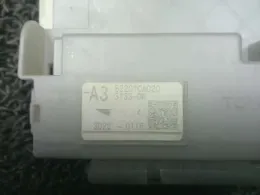 SU00302421 блок предохранителей Toyota 86