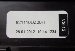 821110DZ00H блок предохранителей Toyota Yaris 2012