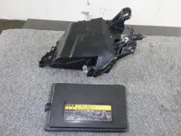 8266230550 блок предохранителей Toyota Crown