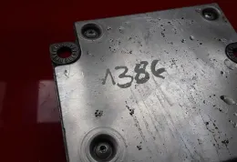 04B283AC0133D блок управління AirBag (SRS) BMW X3 E83 2005
