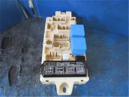 243526A00F блок запобіжників до Nissan Kix
