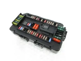 933787902 блок предохранителей Bmw 3, series