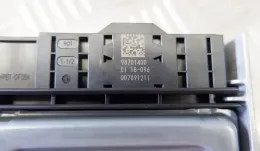9453101 блок управления AirBag (SRS) BMW 5 G30 G31 2018