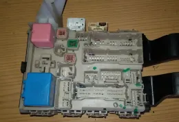 8273005720 Fuse box control unit Toyota Avensis T270 2013